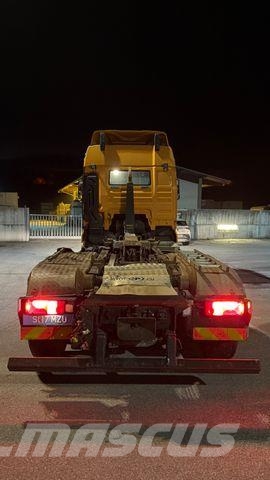 MAN TGX 26.440 6X2 Abrollkipper Blatt Luft Lift Ret. Камиони с кран с кука