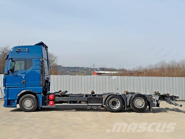 MAN TGX 26.470 * PLATFORM 5,80 m* TOPZUSTAND Chassis Caminhões Cabine