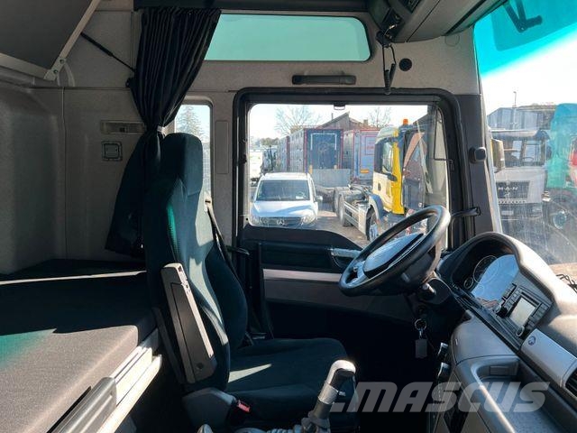MAN TGX 26.480 6x2 Lenk/Lift !! Camiones con chasís y cabina