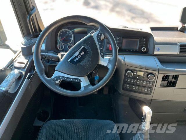 MAN TGX 26.480 6x2 Lenk/Lift !! Camiones con chasís y cabina