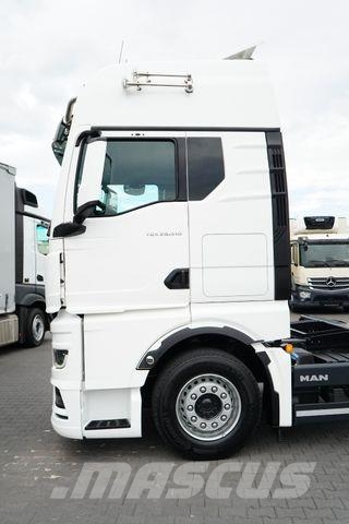 MAN TGX / 26.510 / GX / ACC / E 6 / RETARDER / BDF / Chassis Cab trucks