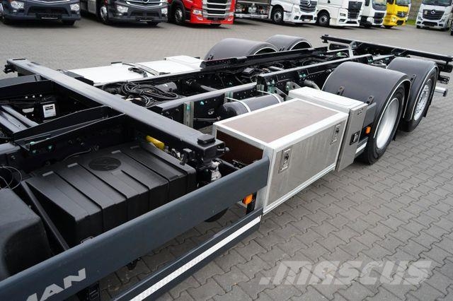 MAN TGX / 26.510 / GX / ACC / E 6 / RETARDER / BDF / Chassis Cab trucks
