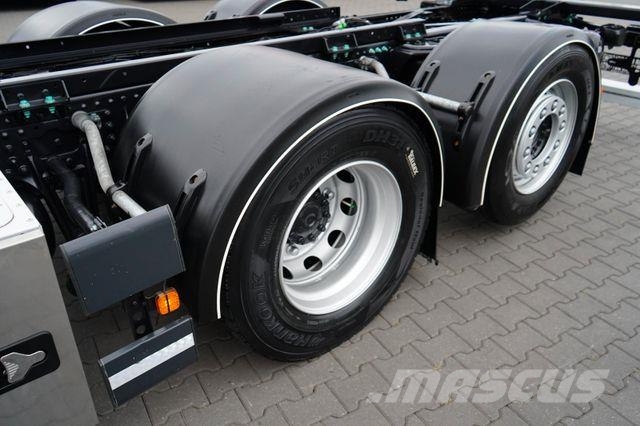 MAN TGX / 26.510 / GX / ACC / E 6 / RETARDER / BDF / Chassis Cab trucks