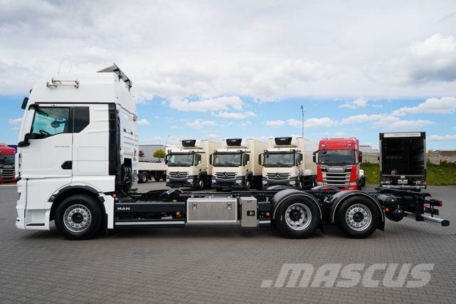 MAN TGX / 26.510 / GX / ACC / E 6 / RETARDER / BDF / Chassis Cab trucks