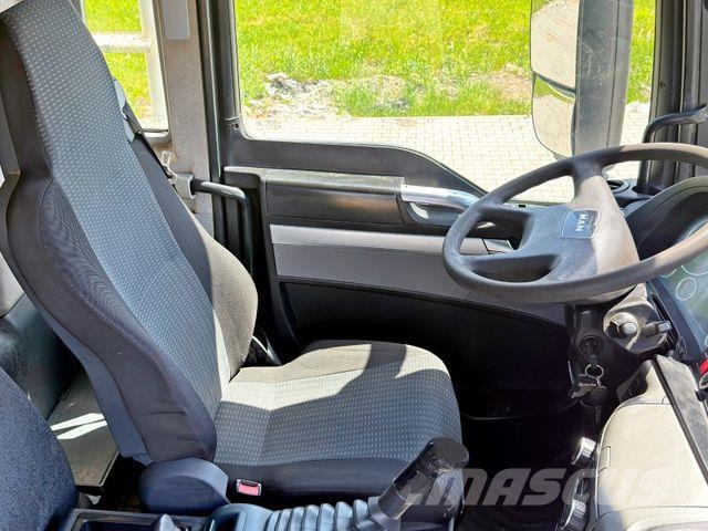 MAN TGX 33.480 Fahrgestell 6,70 m * 6x6 *TOP! Autocabinati