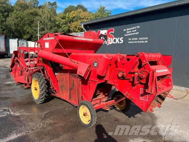 Massey Ferguson MF 30-6 Mähdrescher Oldtimer Θεριζοαλωνιστικές μηχανές