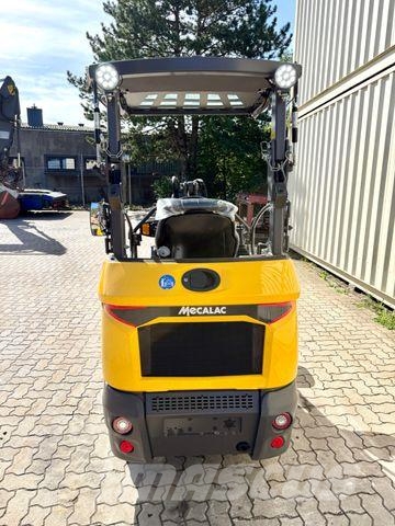 Mecalac MCL2 / Neuwertig / inkl. Schaufel Φορτωτές με λάστιχα (Τροχοφόροι)