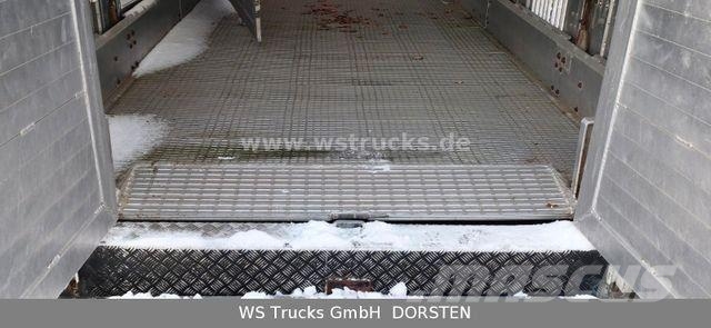 Menke-Janzen Tandem 3 Achsen 2 Stock Eigenes Aggre Viehtransportanhänger