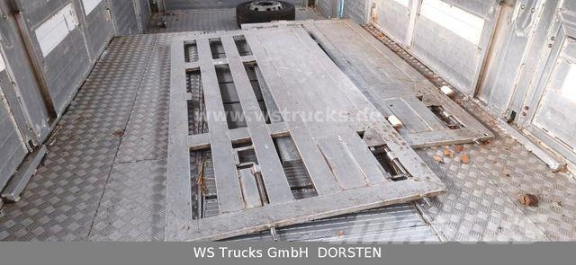Menke-Janzen Tandem 3 Achsen 2 Stock Eigenes Aggre Viehtransportanhänger
