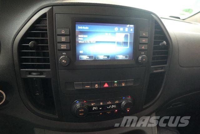 Mercedes-Benz 119 CDI Vito Mixto 4x4, Allrad, 5 Sitze, AHK, AC شاحنة مقفلة