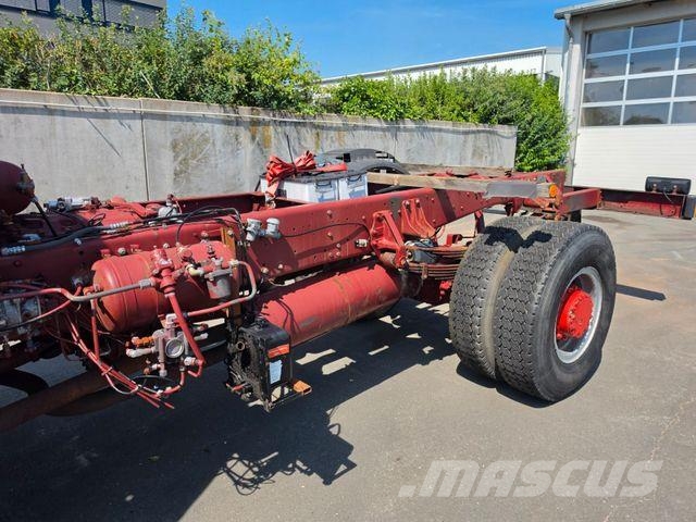 Mercedes-Benz 1632 AK Camiones con chasís y cabina