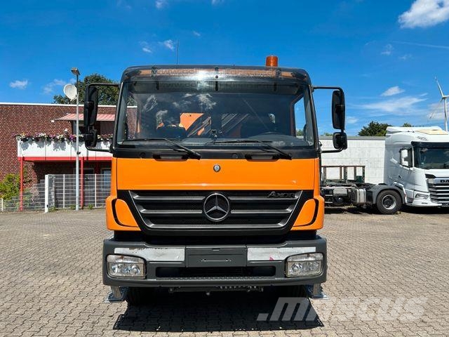 Mercedes-Benz 1828 3Skipper + PKG 12001 Kran 4x2 Billenő teherautók