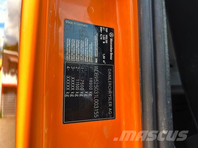 Mercedes-Benz 1828 3Skipper + PKG 12001 Kran 4x2 Billenő teherautók