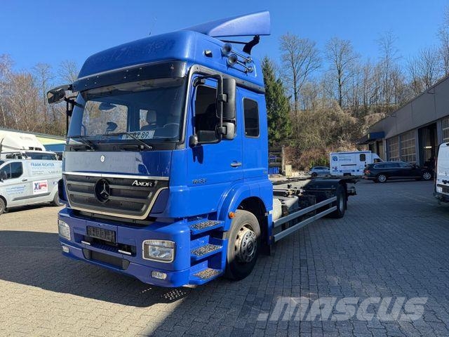 Mercedes-Benz 1833 Axor, 7 Sitzplätze, 1. Hand, erst 228 Tkm Camiones chasis