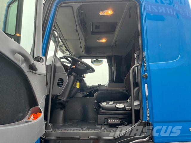 Mercedes-Benz 1841 Actros| Willig Aufbau A3*Oben/Unten*13.500l شاحنات ذات صهاريج