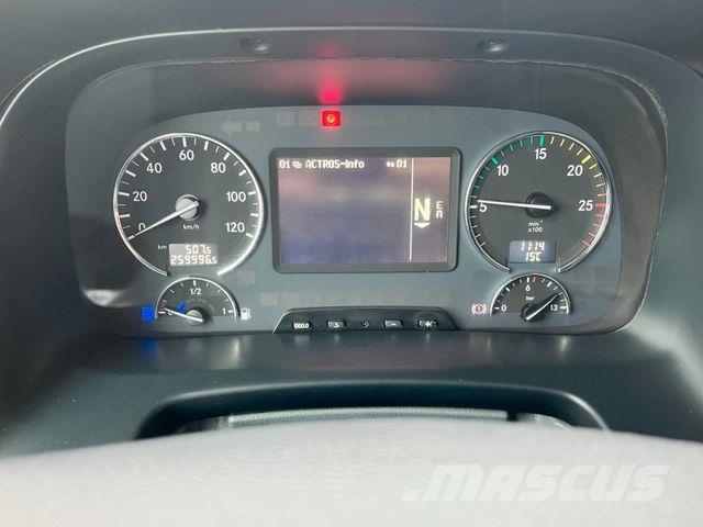 Mercedes-Benz 1841 Actros| Willig Aufbau A3*Oben/Unten*13.500l شاحنات ذات صهاريج