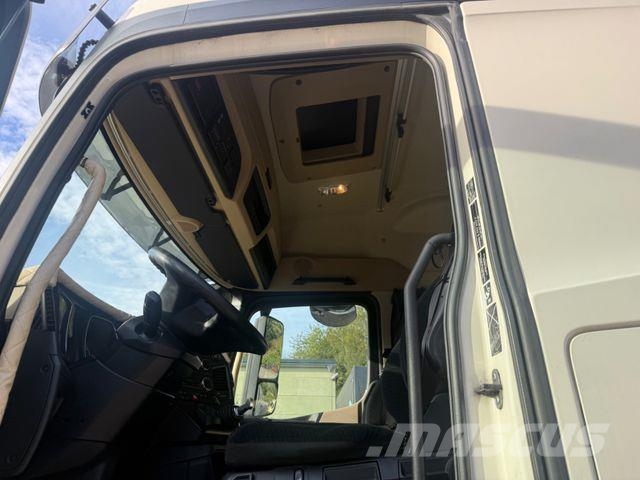 Mercedes-Benz 1845 mit Kipphydraulik ADR,org 567 Tkm,Alcoa Vlačilci