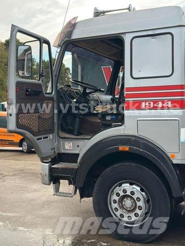 Mercedes-Benz 1944 s 6x2 DSK Hiab-Ladekran Kipper