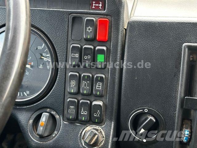 Mercedes-Benz 1944 s 6x2 DSK Hiab-Ladekran Kipper