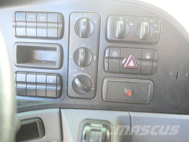 Mercedes-Benz 2032 A Actros 4x4, Bucher STKF 9500, Airport, AC 清掃車