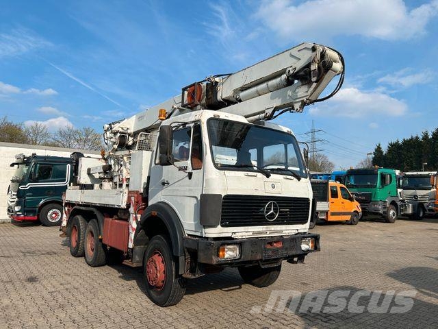 Mercedes-Benz 2632 HMK Dachdeckerkran 6x6 Camiones grúa