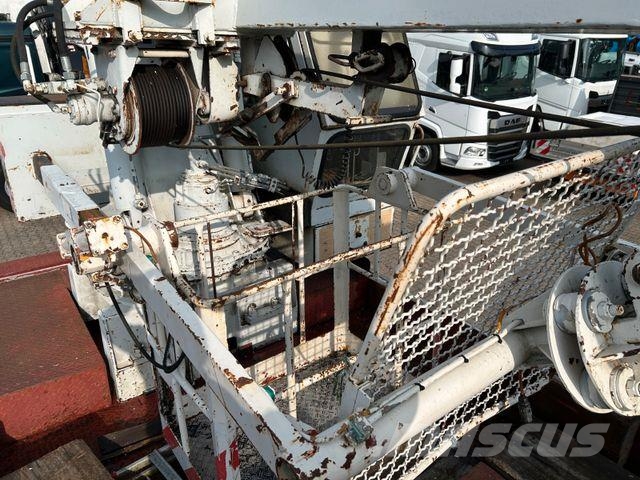 Mercedes-Benz 2632 HMK Dachdeckerkran 6x6 Camiones grúa