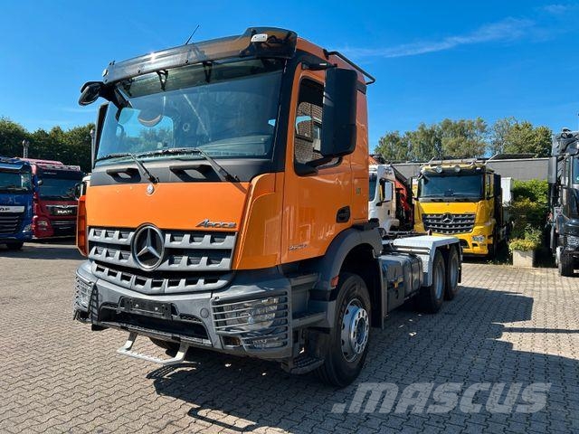 Mercedes-Benz 2640 Multilift Abroller + kurzem Radstand 3,60m Camiones polibrazo