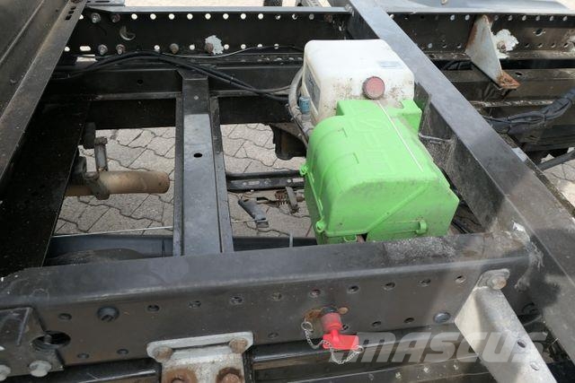 Mercedes-Benz 516 FG Sprinter, 3,to. AHK, Klima, Navi, 3. Sitz شاحنات قلابة