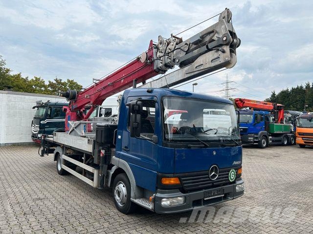Mercedes-Benz 815 Dachdeckerkran Böcker 32 Meter + Seilwinde Kranwagen
