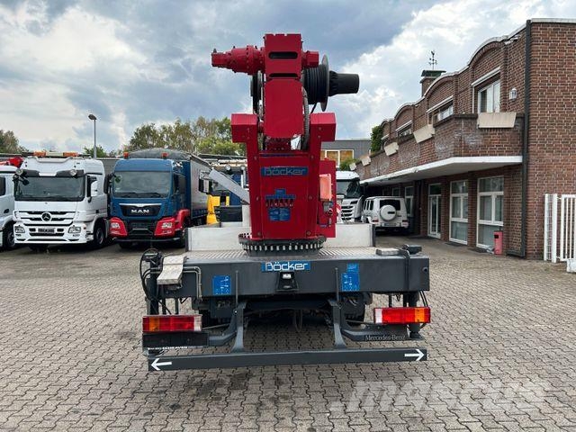 Mercedes-Benz 815 Dachdeckerkran Böcker 32 Meter + Seilwinde Kranwagen
