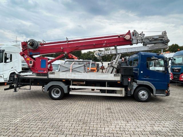 Mercedes-Benz 815 Dachdeckerkran Böcker 32 Meter + Seilwinde Kranwagen
