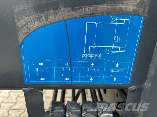 Mercedes-Benz 816 mit Böckerkran bis 35 m AK35-3000 4x2 Kranwagen