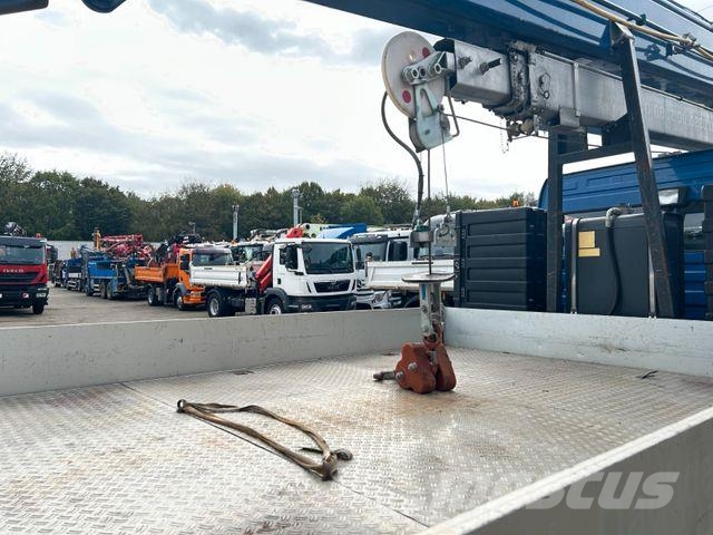 Mercedes-Benz 816 mit Böckerkran bis 35 m AK35-3000 4x2 Kranwagen