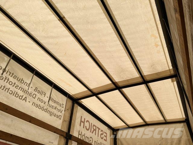 Mercedes-Benz 818 Atego mit Schlafkabine 5.2 Meter Pritsche L Camiones de caja de lona