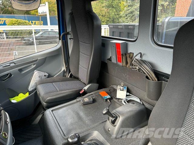 Mercedes-Benz 818Böcker Dachdeckerkran bis 32m AK32/1500+Winde Tovornjaki z žerjavom