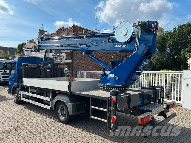 Mercedes-Benz 818Böcker Dachdeckerkran bis 32m AK32/1500+Winde Tovornjaki z žerjavom