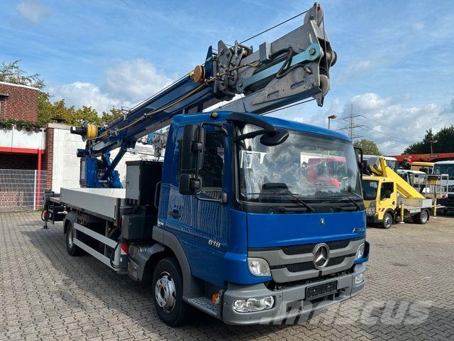 Mercedes-Benz 818Böcker Dachdeckerkran bis 32m AK32/1500+Winde Tovornjaki z žerjavom