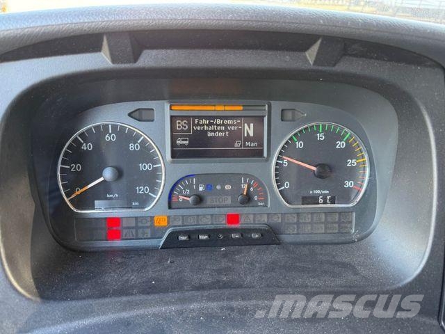 Mercedes-Benz 818D KOFFER Ostalo