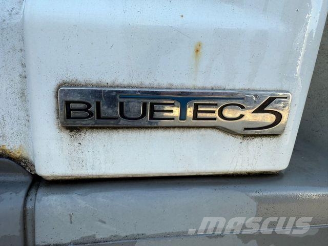 Mercedes-Benz 818D KOFFER Ostalo