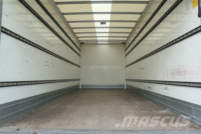 Mercedes-Benz 821 Atego 4x2, 6.100mm lang, Klima, 3. Sitz, LBW Gesloten opbouw