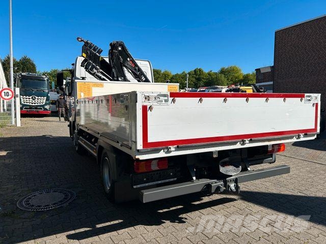 Mercedes-Benz 821 Atego Pritsche mit HIAB 066D Kran Camiones grúa