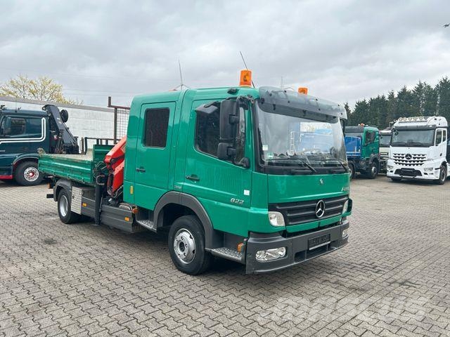 Mercedes-Benz 822 Atego Doppelkabine 3Skipper + PK 7501 Kran Camiones grúa