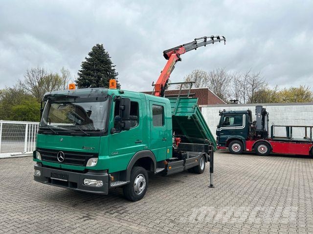Mercedes-Benz 822 Atego Doppelkabine 3Skipper + PK 7501 Kran Camiones grúa