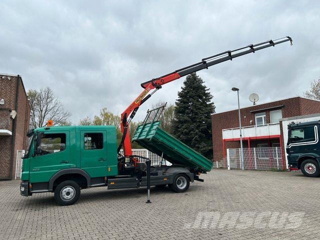 Mercedes-Benz 822 Atego Doppelkabine 3Skipper + PK 7501 Kran Camiones grúa
