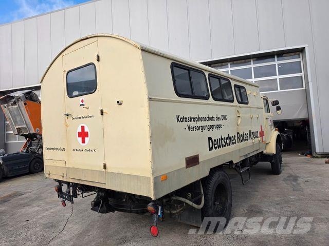 Mercedes-Benz 911 LAK 4x4 Dobozos teherautók