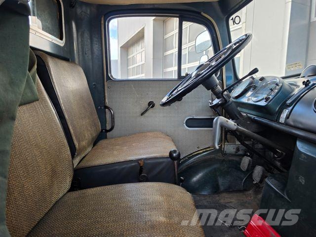 Mercedes-Benz 911 LAK 4x4 Dobozos teherautók
