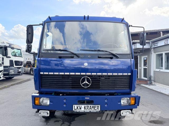 Mercedes-Benz 917 AF ALLRAD/4X4/Lichtmastwagen/Schlafkabine/ Auto hoogwerkers