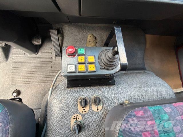 Mercedes-Benz 917 ECO Power - 4x4 - Rüstwagen - 18 TKm - 1. Hd Otros camiones