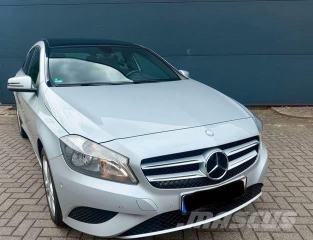 Mercedes-Benz A 180 Urban Pano/Auto/Navi/PDC Henkilöautot