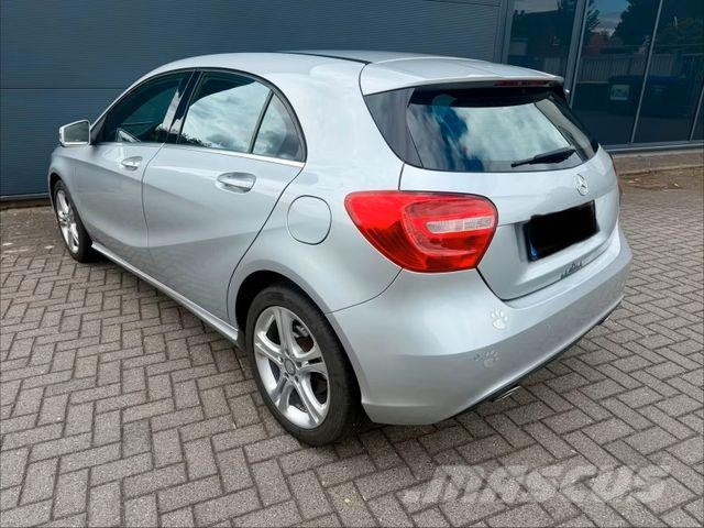 Mercedes-Benz A 180 Urban Pano/Auto/Navi/PDC Henkilöautot